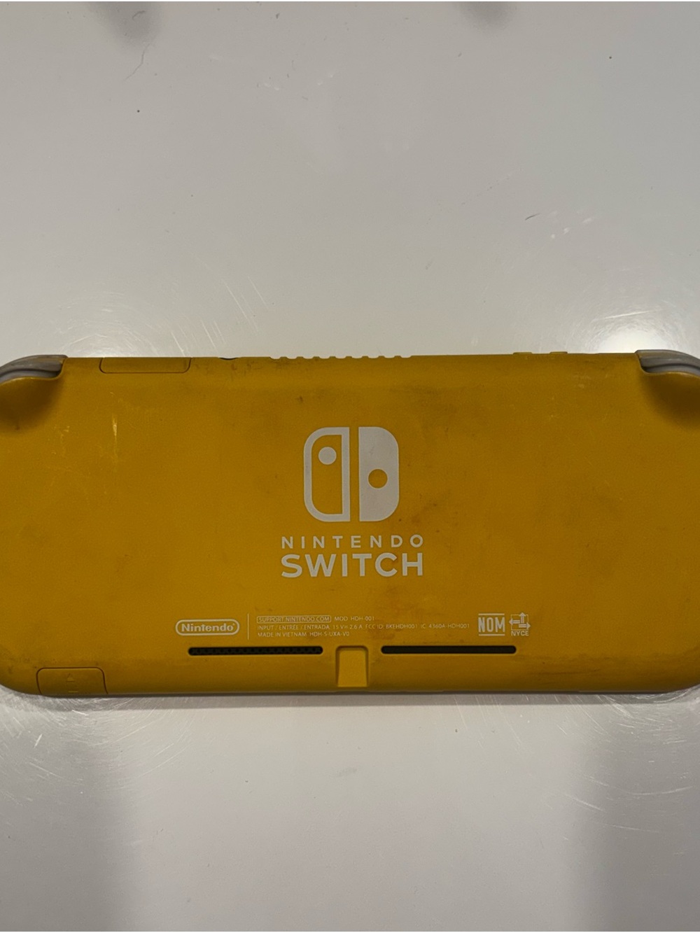 Yellow Nintendo Switch Lite - Picture 2 of 2